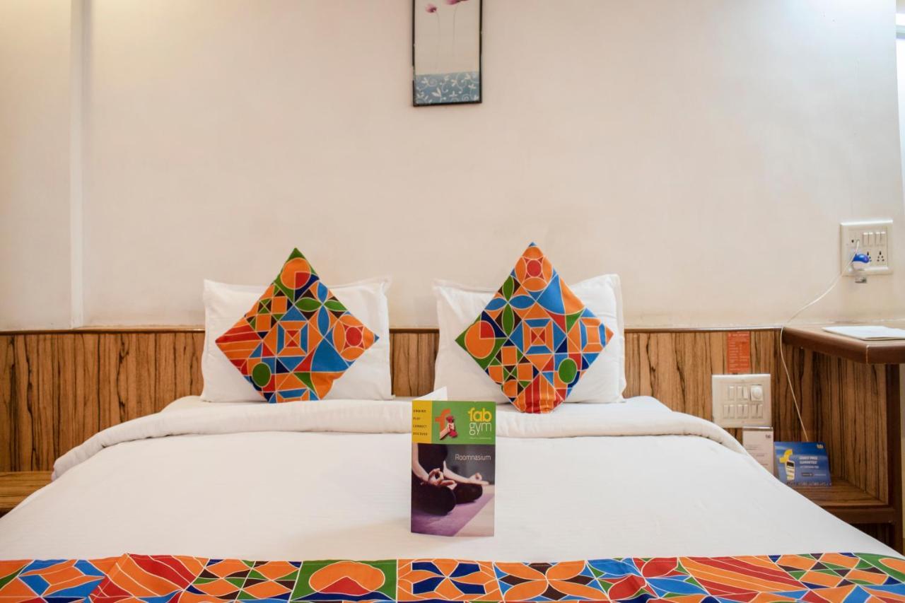 Oyo 24197 Saptaruchi Hotel Pimpri-Chinchwad Luaran gambar