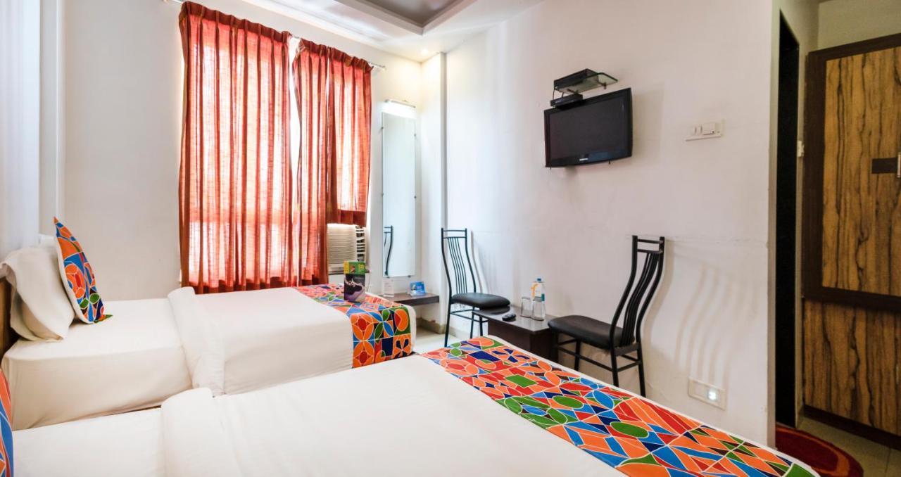 Oyo 24197 Saptaruchi Hotel Pimpri-Chinchwad Luaran gambar