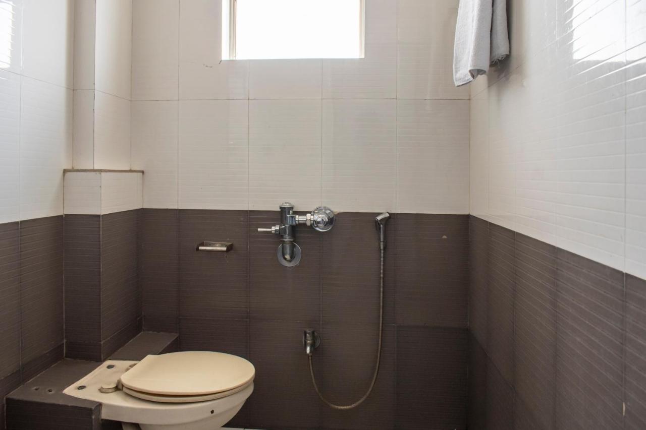 Oyo 24197 Saptaruchi Hotel Pimpri-Chinchwad Luaran gambar