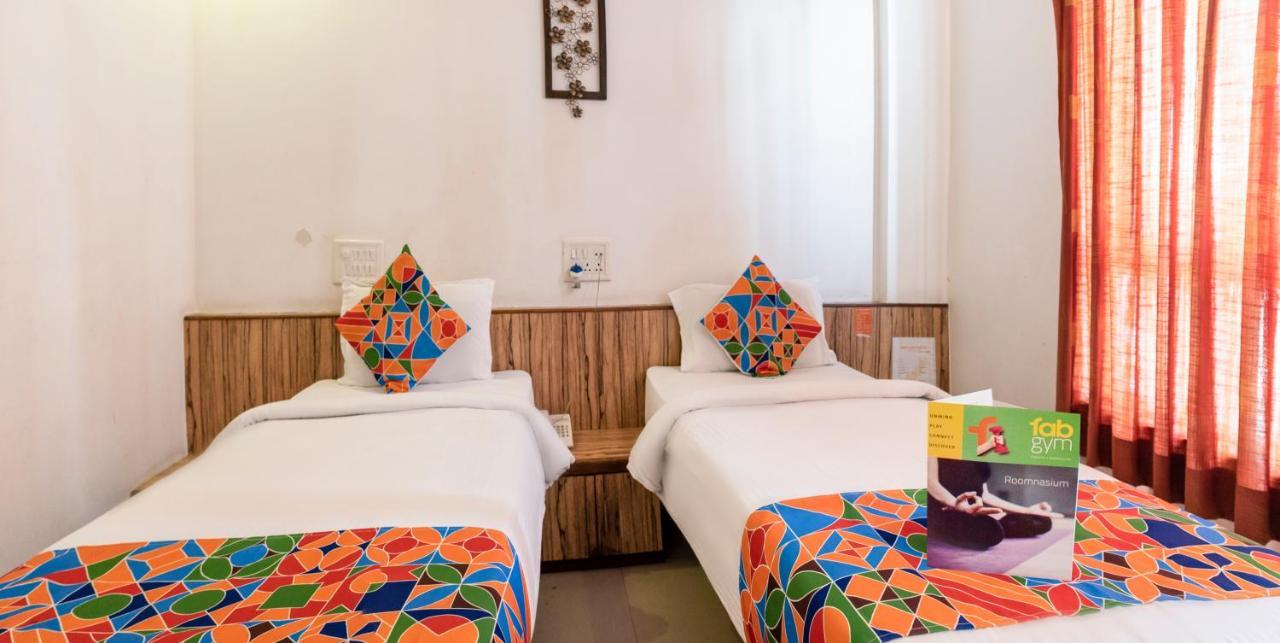 Oyo 24197 Saptaruchi Hotel Pimpri-Chinchwad Luaran gambar