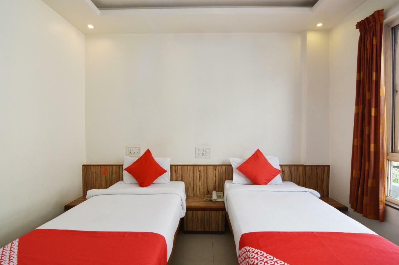 Oyo 24197 Saptaruchi Hotel Pimpri-Chinchwad Luaran gambar