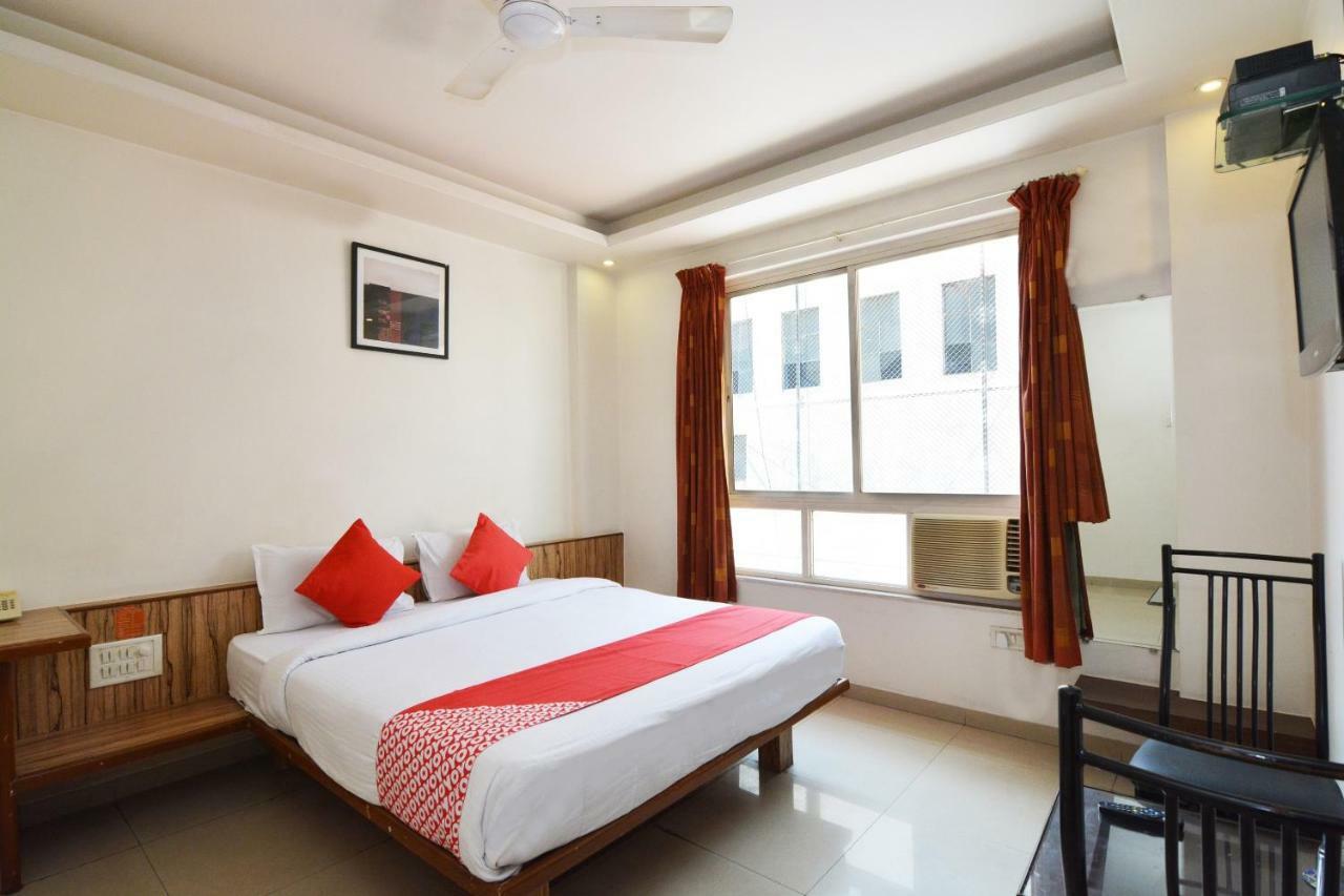 Oyo 24197 Saptaruchi Hotel Pimpri-Chinchwad Luaran gambar